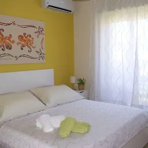 Scorcio Di Mare Apartment